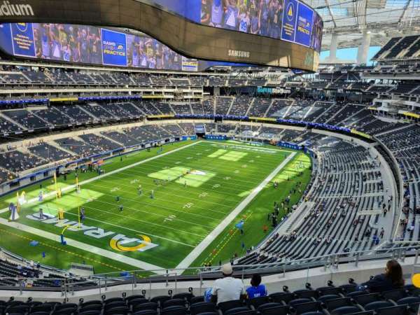 SoFi Stadium, section: 313, row: 18, seat: 10