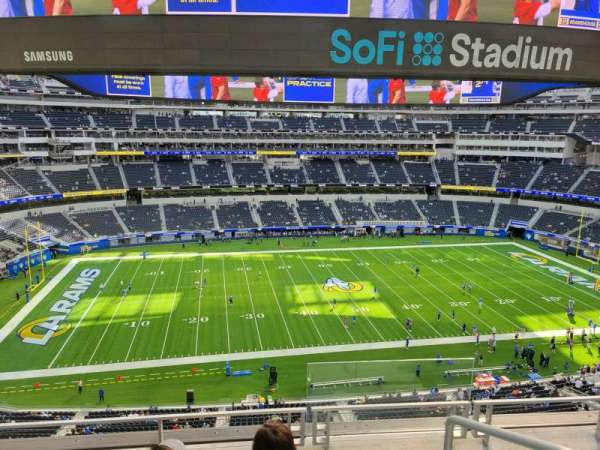 SoFi Stadium, section: 347, row: 4, seat: 1