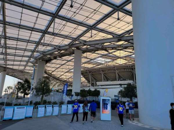 SoFi Stadium, section: entry 10