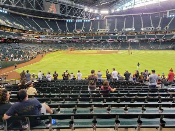 Chase Field, section: 104, row: 32, seat: 10