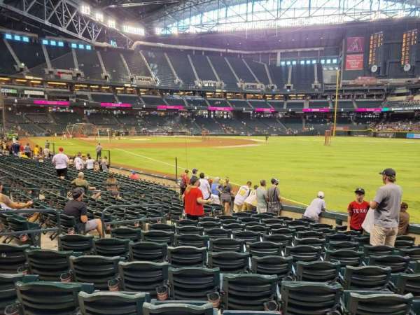 Chase Field, section: 109, row: 17, seat: 5