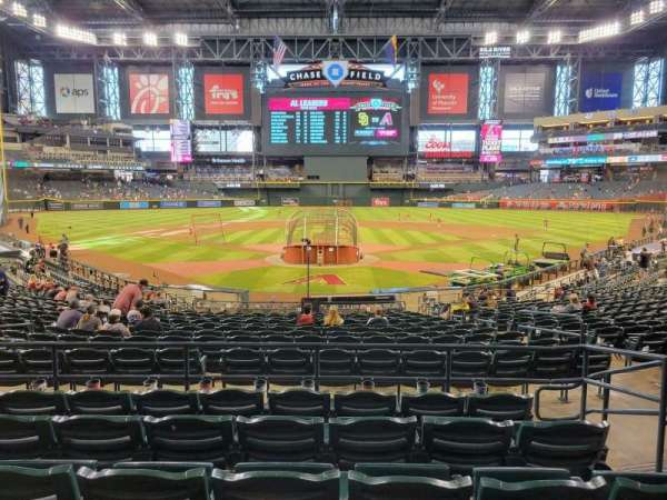 Chase Field, section: 122, row: 26, seat: 6