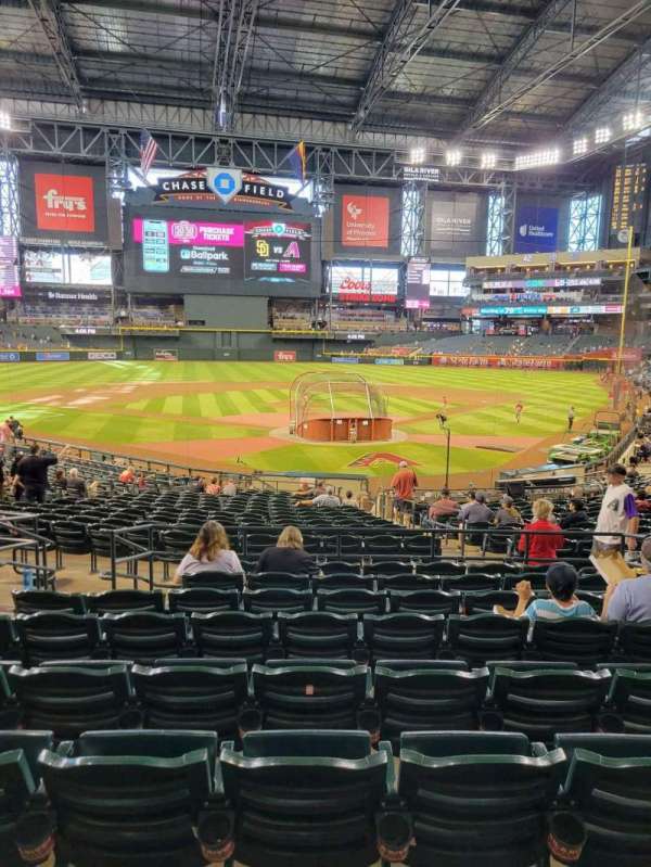 Chase Field, section: 123, row: 28, seat: 8