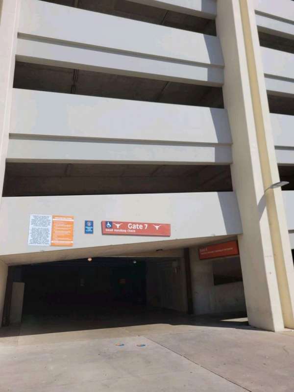 Texas Memorial Stadium, section: Gate 7