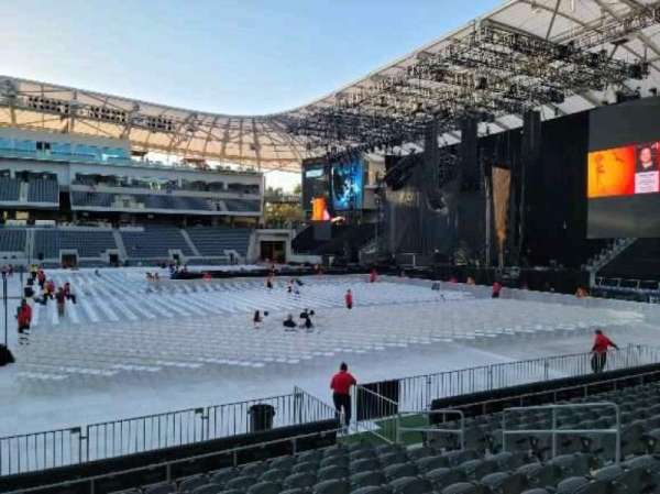 BMO Stadium, section: 111, row: L, seat: 11