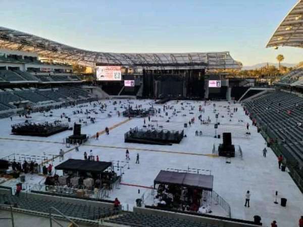 BMO Stadium, section: 220, row: H, seat: 15