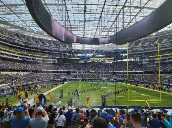 SoFi Stadium, section: 102, row: 14, seat: 22