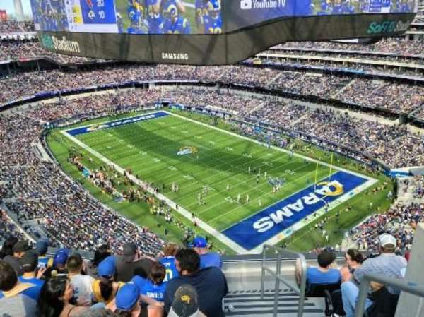 SoFi Stadium, section: 423, row: 5, seat: 1