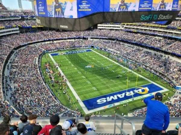 SoFi Stadium, section: 425, row: 5, seat: 1
