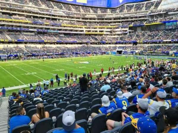 SoFi Stadium, section: C109, row: 19, seat: 25