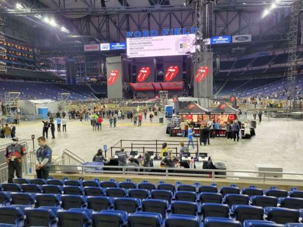 Ford Field, section: 118, row: 8, seat: 11