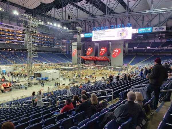 Ford Field, section: 122, row: 28, seat: 16