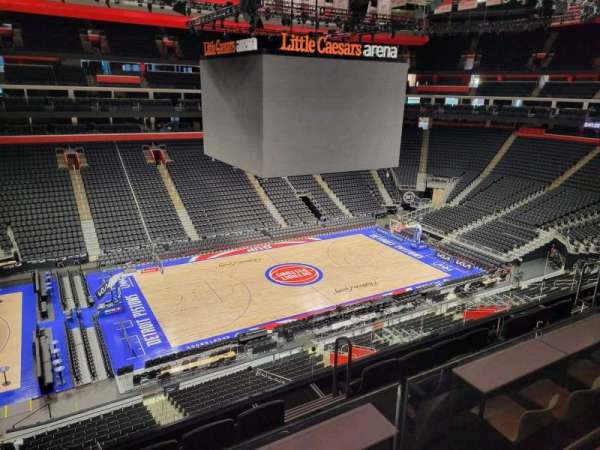 Little Caesars Arena, section: M31, row: 1, seat: 16