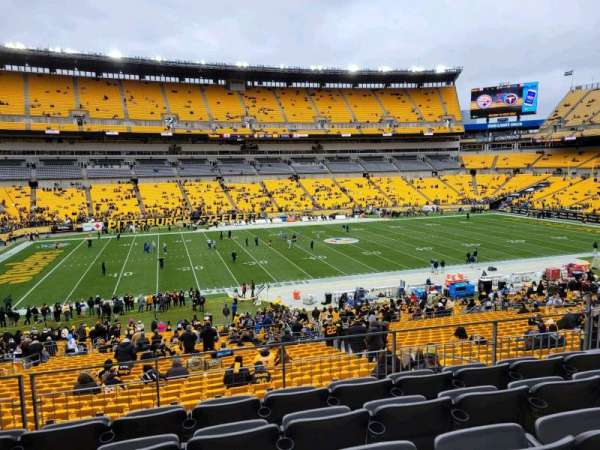 Acrisure Stadium, section: 208, row: E, seat: 8