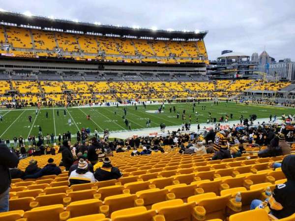 Acrisure Stadium, section: 132, row: GG, seat: 13