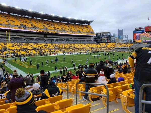 Acrisure Stadium, section: 129, row: M, seat: 3