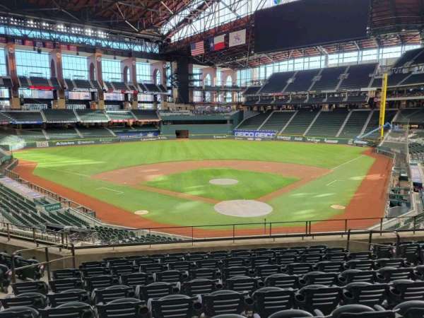 Globe Life Field, section: 113, row: 10, seat: 8