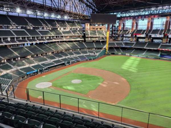 Globe Life Field, section: 225, row: 7, seat: 13