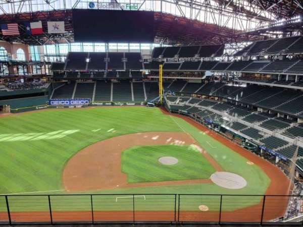 Globe Life Field, section: 211, row: 7, seat: 10