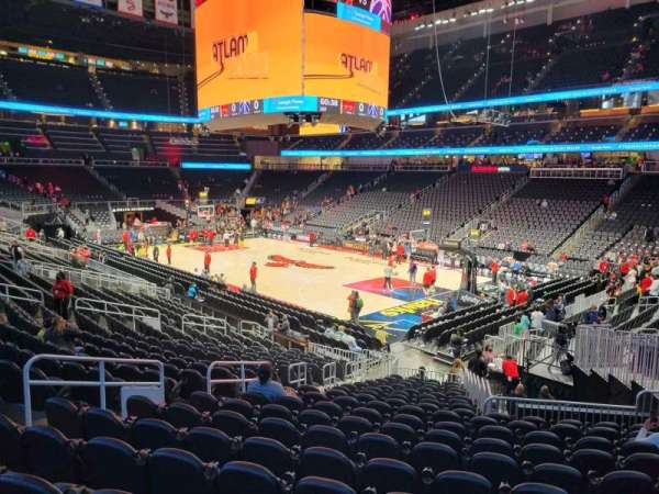 State Farm Arena, section: 105, row: u, seat: 10
