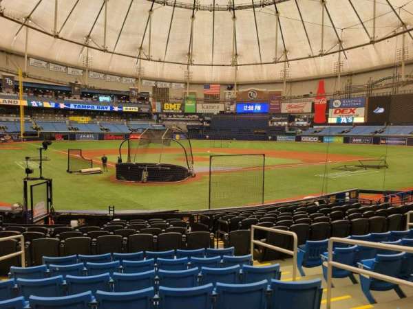 Tropicana Field, section: 104, row: t, seat: 5
