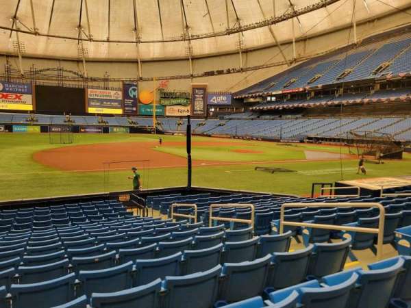 Tropicana Field, section: 121, row: t, seat: 5