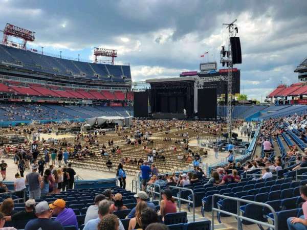 Nissan Stadium, section: 119, row: r, seat: 5