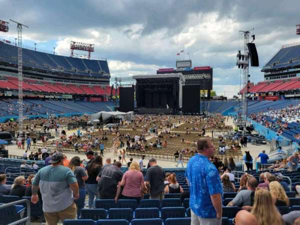 Nissan Stadium, section: 120, row: t, seat: 10
