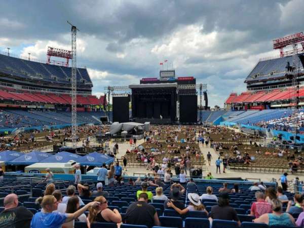 Nissan Stadium, section: 122, row: u, seat: 11