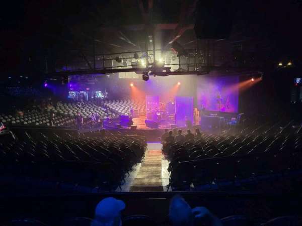 Celebrity Theatre, section: b5, row: 18, seat: 5