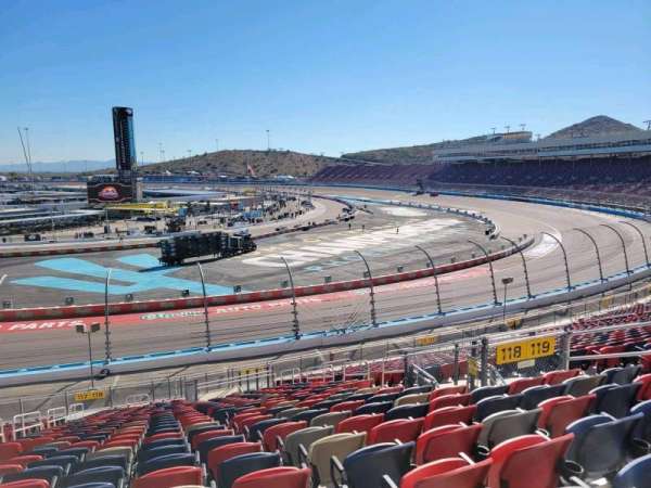 Phoenix Raceway, section: 118, row: 30, seat: 10