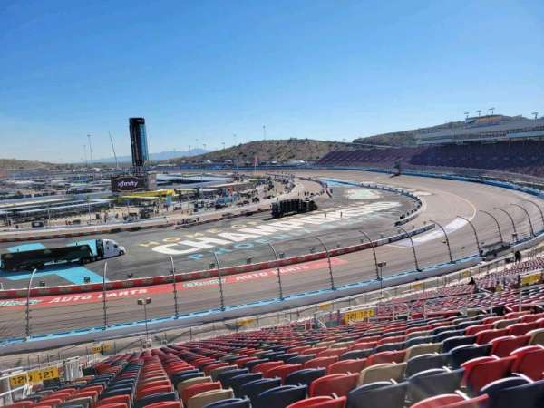 Phoenix Raceway, section: 121, row: 40, seat: 13