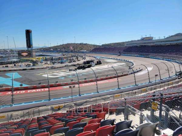 Phoenix Raceway, section: 120, row: 25, seat: 7