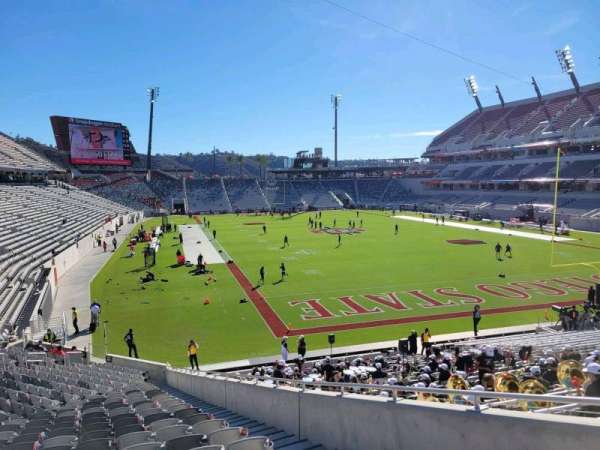 Snapdragon Stadium, section: 141, row: 26, seat: 4