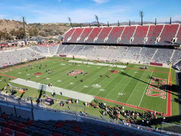 Snapdragon Stadium, section: 324, row: 15, seat: 9