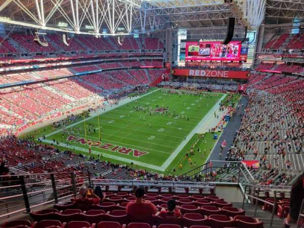 State Farm Stadium, section: 424, row: 9, seat: 4