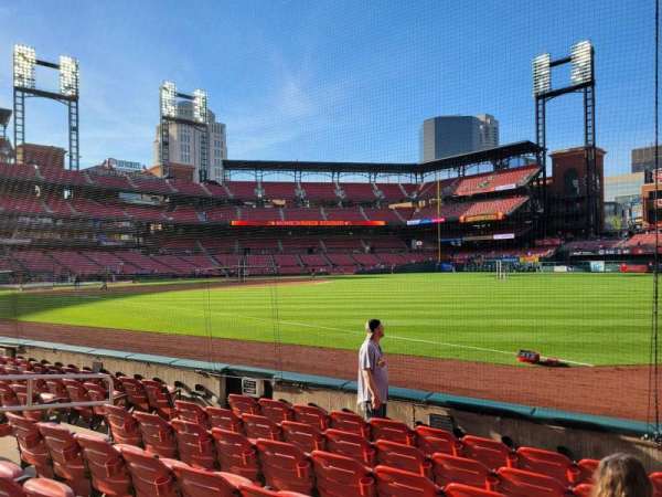 Busch Stadium, section: 135D, row: g, seat: 10