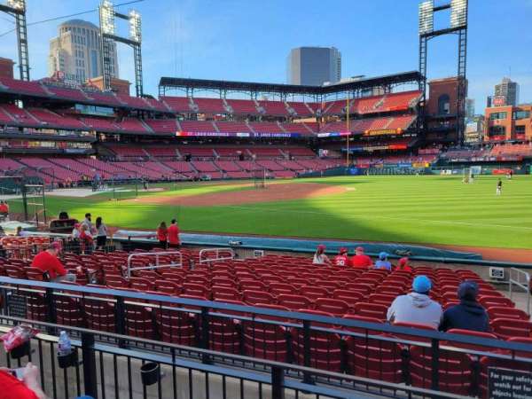 Busch Stadium, section: 138, row: 3, seat: 9
