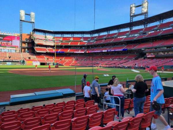 Busch Stadium, section: 159D, row: h, seat: 7