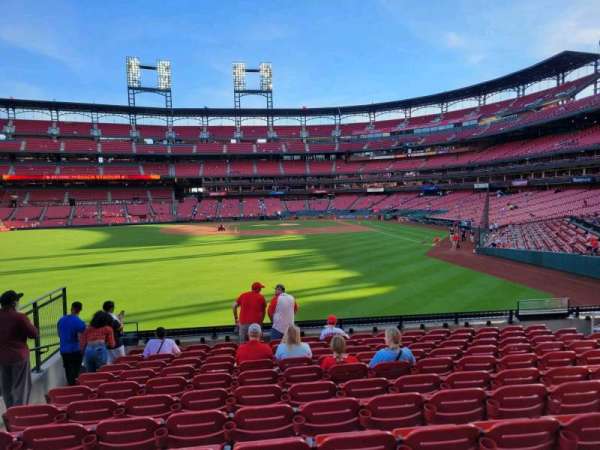 Busch Stadium, section: 172, row: 12, seat: 12