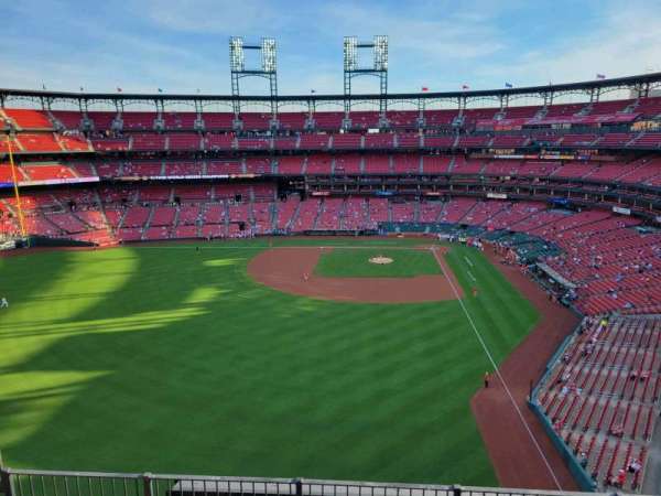 Busch Stadium, section: 372, row: 5, seat: 19