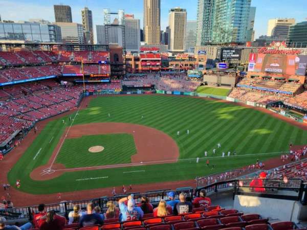 Busch Stadium, section: 445, row: 9, seat: 16