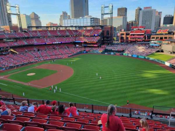 Busch Stadium, section: 335, row: 9, seat: 16