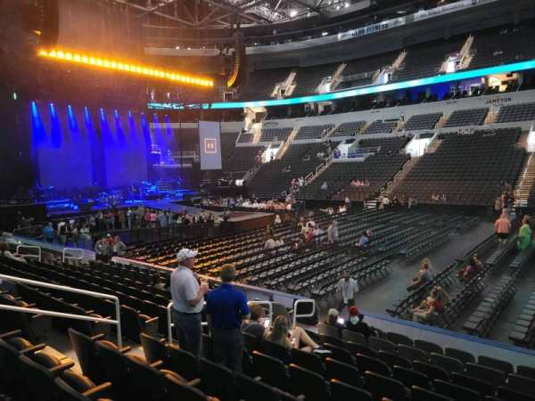 Enterprise Center, section: 115, row: l, seat: 10