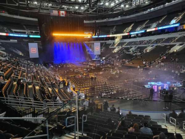 Enterprise Center, section: 112, row: w, seat: 8