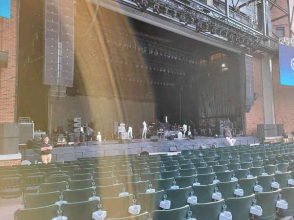 Starlight Theatre, section: orchestra 3, row: m, seat: 13