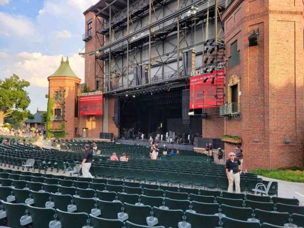 Starlight Theatre, section: plaza 6, row: i, seat: 20