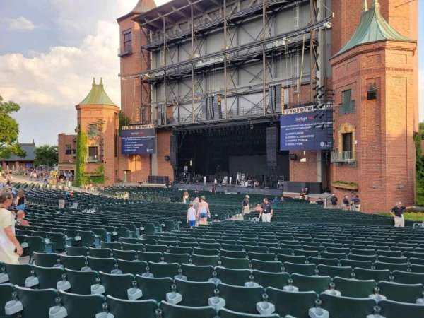 Starlight Theatre, section: plaza 6, row: t, seat: 10