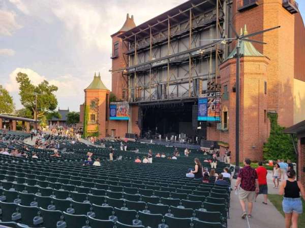 Starlight Theatre, section: plaza 6, row: w, seat: 18