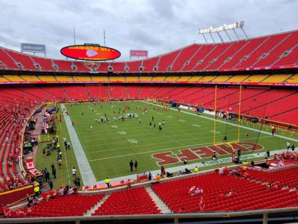 Arrowhead Stadium, section: 215, row: 4, seat: 10